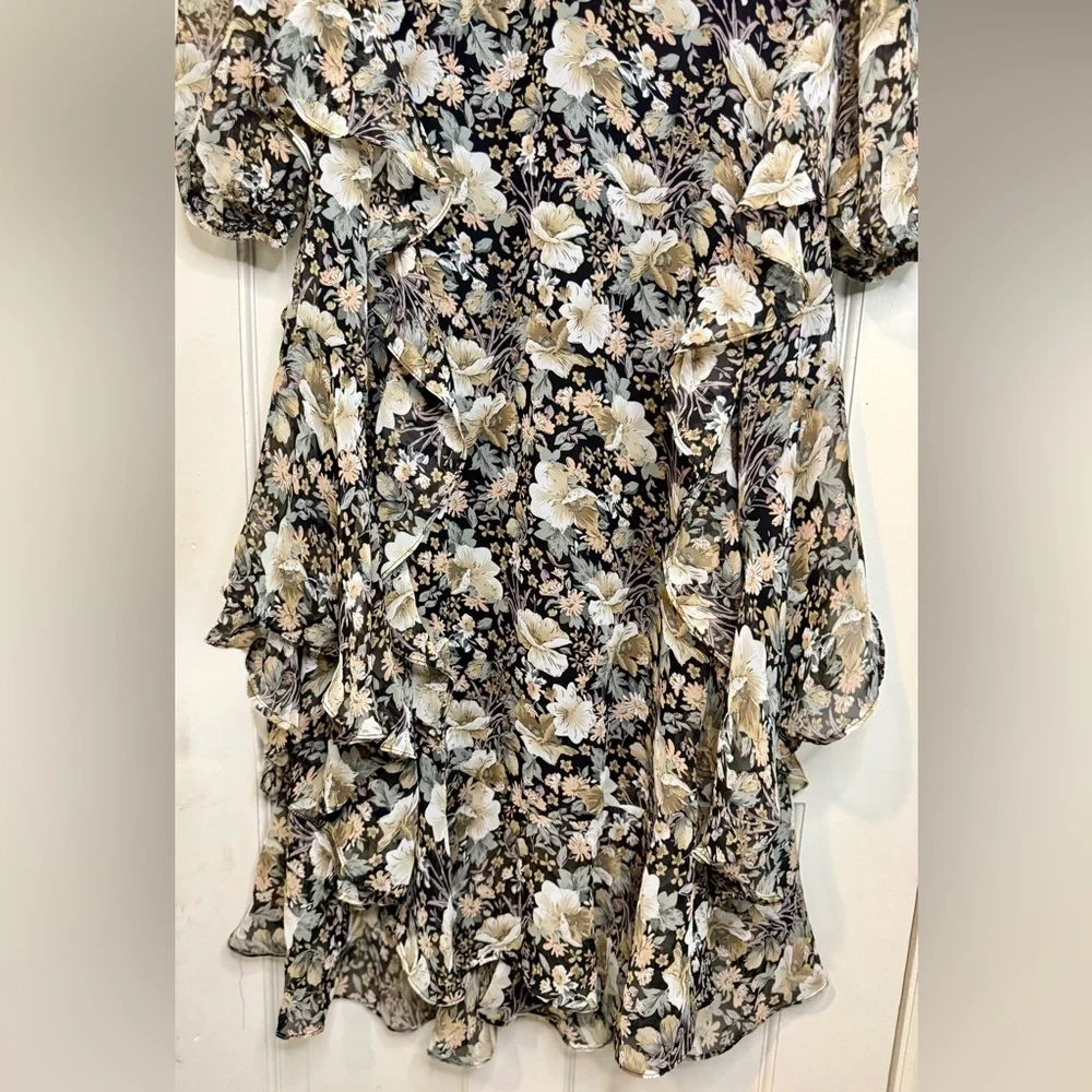 ASTR the Label Raleigh Midi Dress in Black Multi Floral, Size S